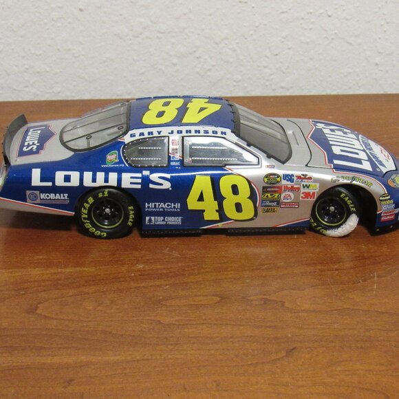 Jimmie Johnson #48 Lowe’s 2004 Monte Carlo Club Car Father's Day Diecast Nascar - Picture 1 of 7